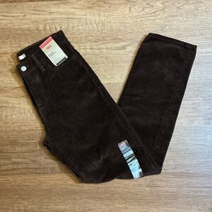 NWT Levi’s Wedgie Straight Corduroy Pants – Brown – High Rise – Size 26x28